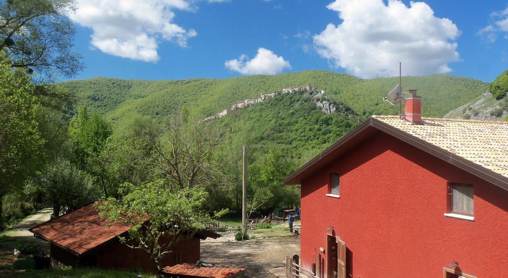 La Fattoria Di Morgana Villa Opi Exterior foto